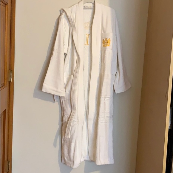 Other - New mens robe